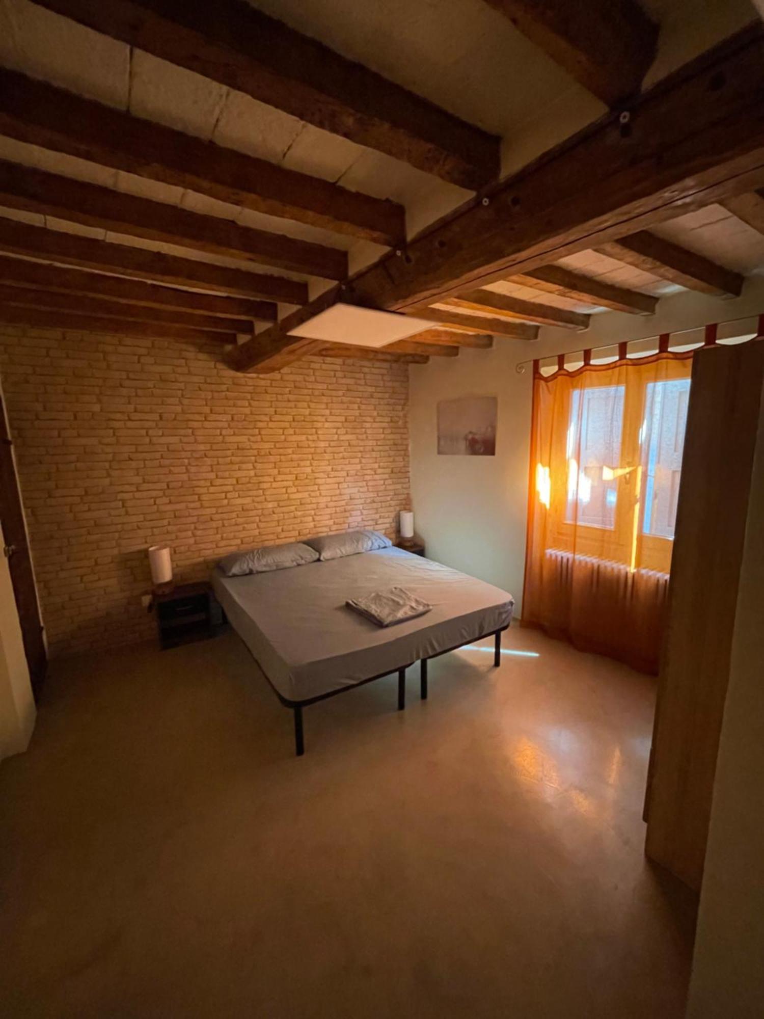 Ferienwohnung Attic In The Old Town Modena Exterior foto
